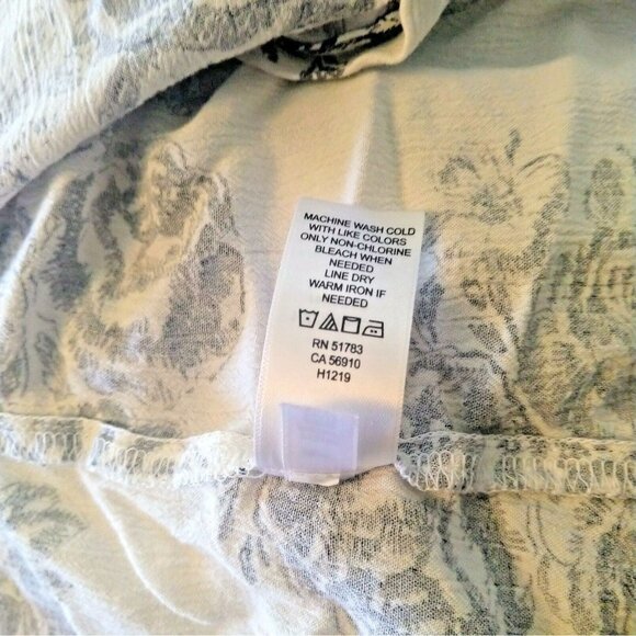 Maurices Top Multicolor Women Button Front Floral Short Sleeve Size Large - Picture 6 of 7